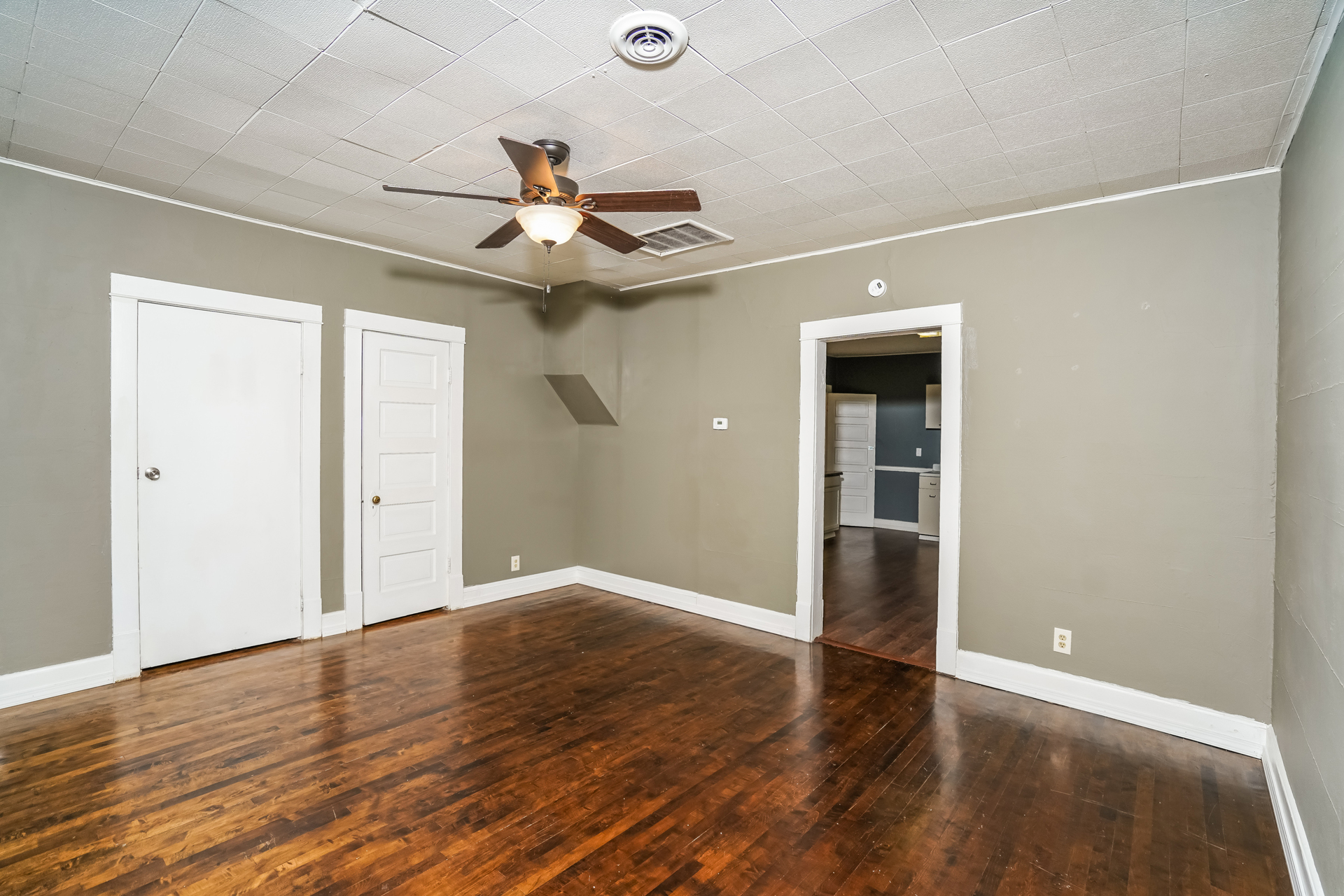 3764 E Pulaski Ave - 3 - Upper Front